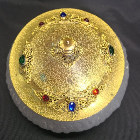 Hollywood regency style gold and glass gems dresser jar - Picture 5 of 10